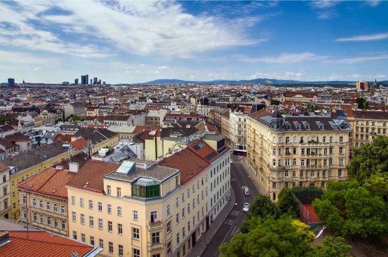 Frauen auf der Straße in Wien