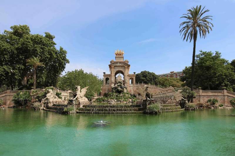 Cascada del Parc de la Ciutadella, self-guided tour around Barcelona