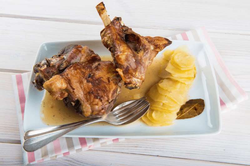 Traditional food of Aragon: roasted lamb