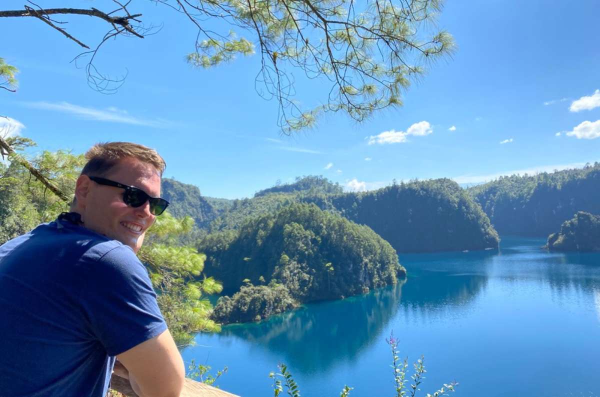 a photo of a visitor overlooking a turquoise lake at Lagos de Montebello, Chiapas, Mexico, photo by Next Level of Travel