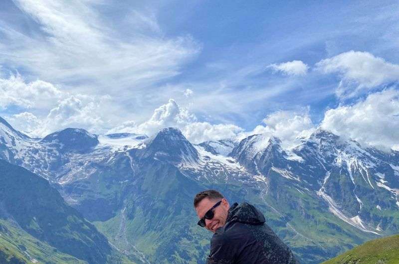 traveler in the Austrian mountains, photo by Next level of travel