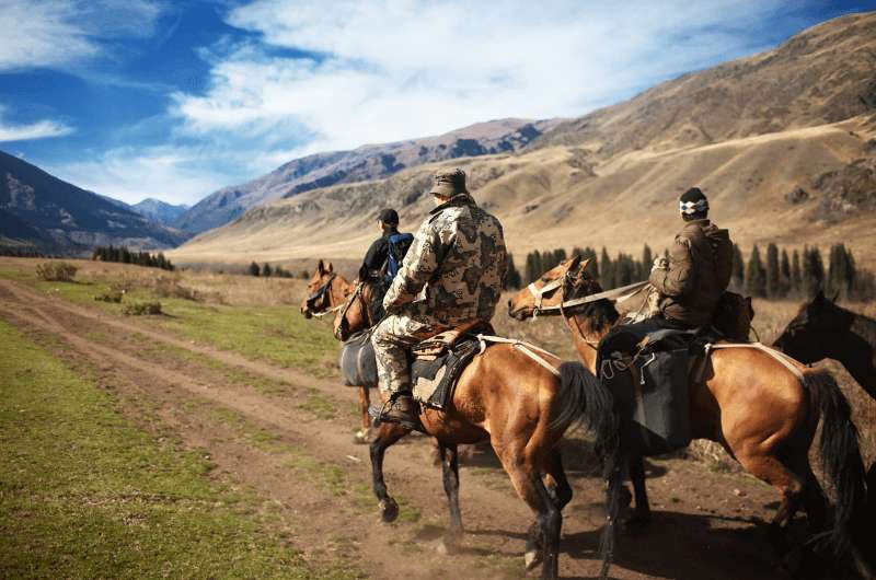 Horseback riding in Peru