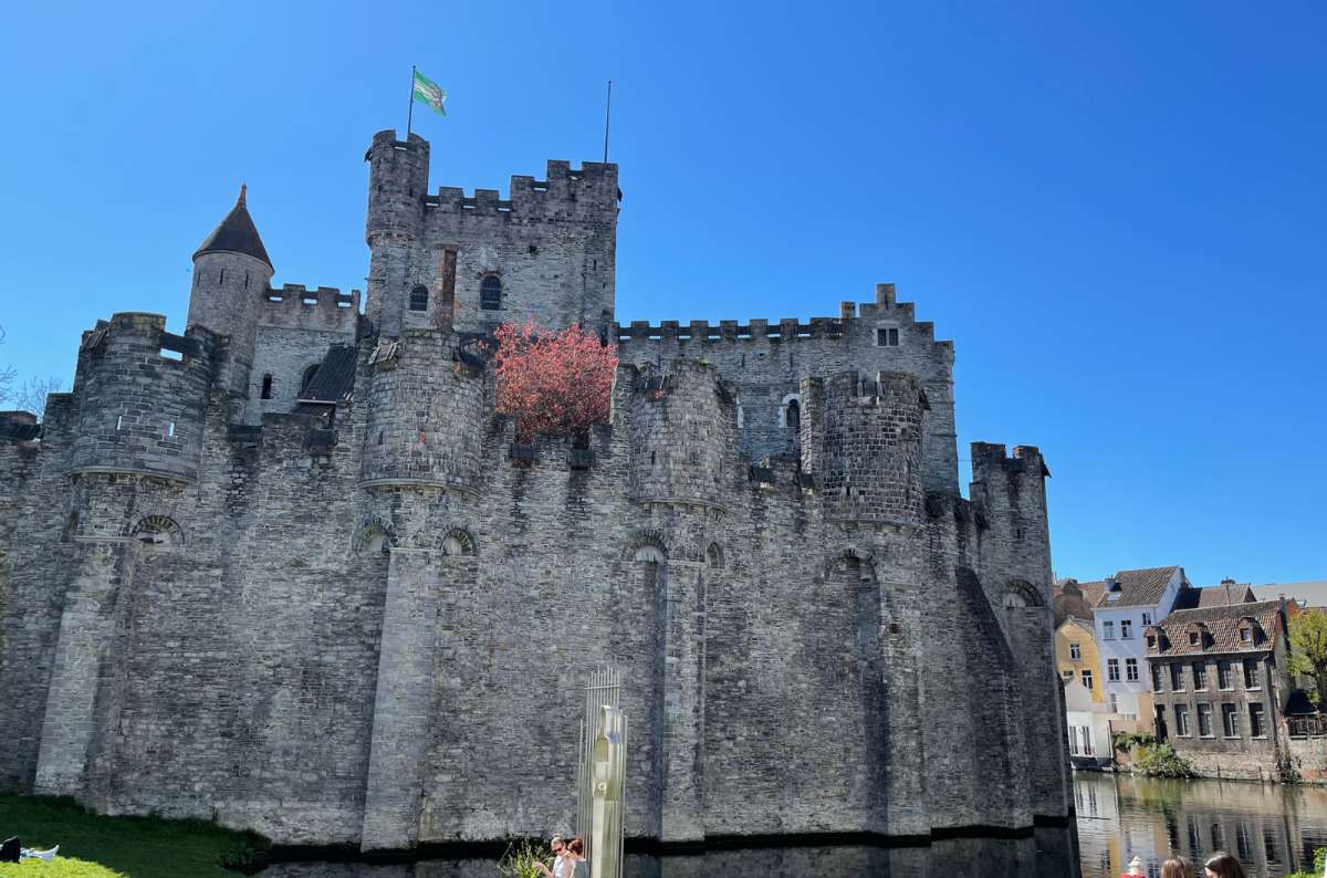 a photo of the Gravensteen castle on a sunny day, Ghent, Belgium, photo by Next Level of Travel