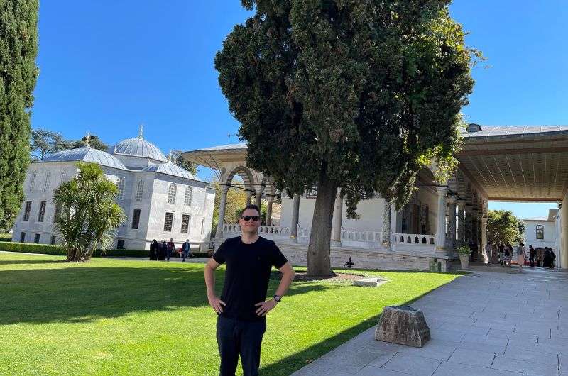 A tourist at Topkapi Palace in Istanbul
