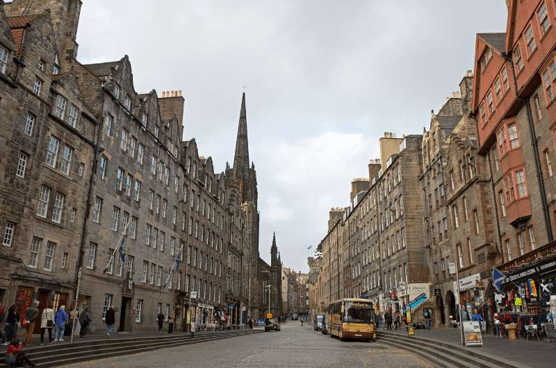 The Royal Mile in Edinburg Scotland