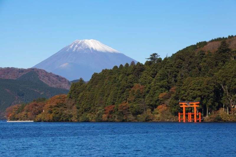 Lake Ashi in Hakone, Japan