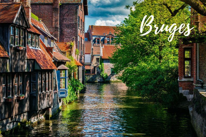 Houses along a canal in Bruges, Belgium, photo by Next level of travel