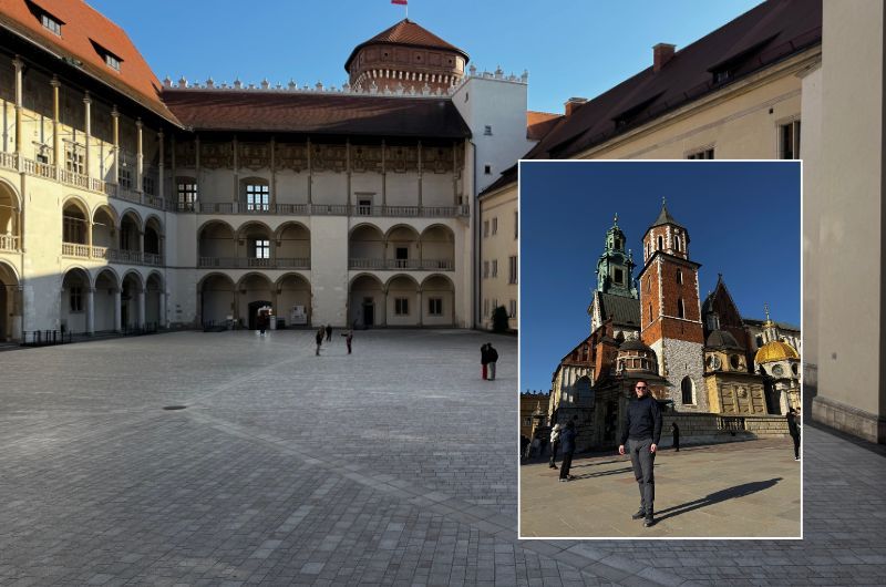 courtyard of the Wawel Castle, tourist in front of the castle, Poland, photo by Next level of travel Wawel Castle