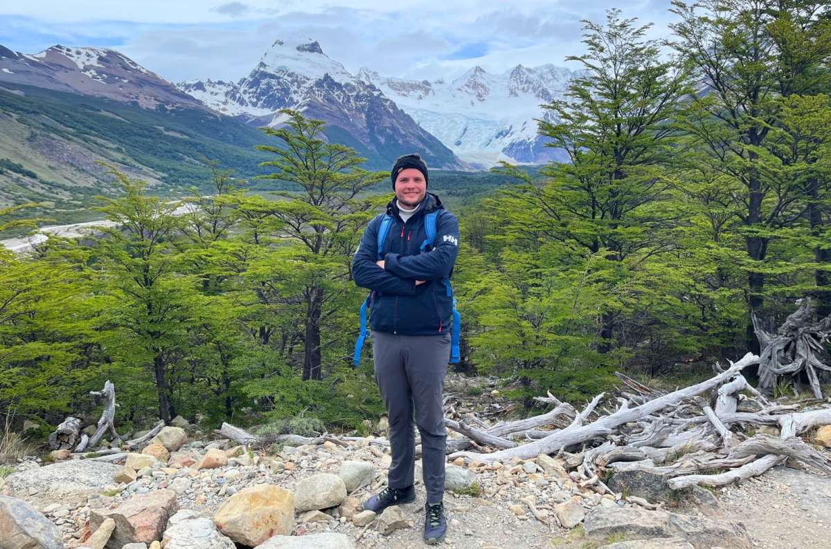 Tourist on the hiking trail to Laguna Torre in El Chaltén, Argentina, photo by Next Level of Travel