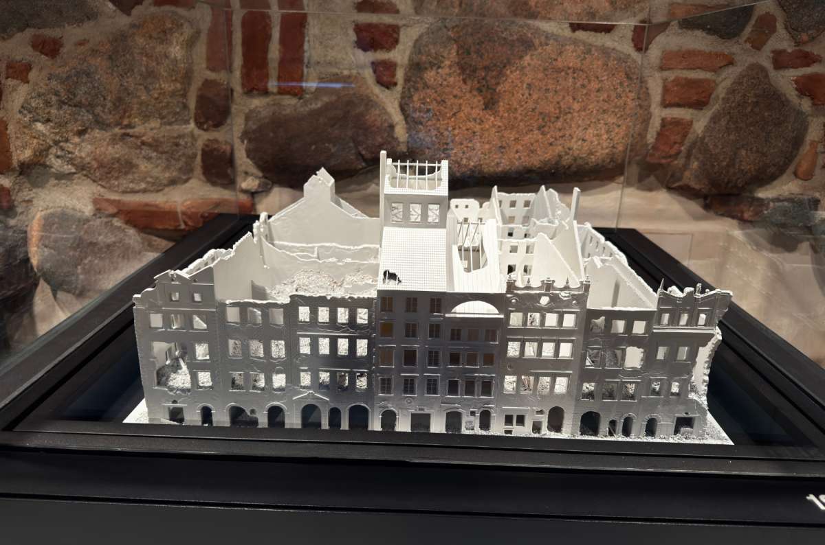 Architectural model showing the ruins of Warsaw’s Old Town after WWII, displayed inside the Museum of Warsaw, photo by Next Level of Travel