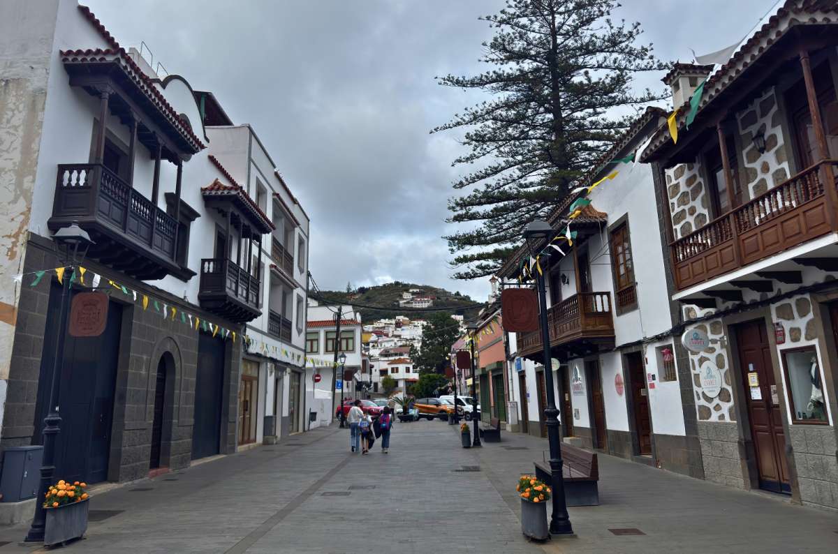 Traditional colonial buildings along a street in Teror, Gran Canaria, Spain, photo by Next Level of Travel