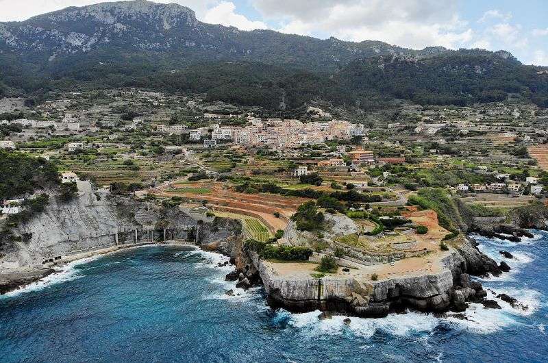 Banyalbufar beach with rocky coastline