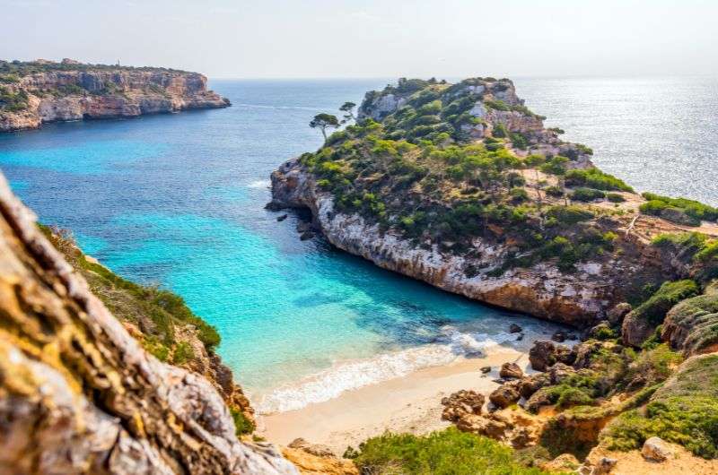 Calo des Moro beach