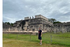 Me, visiting Chichén Itzá