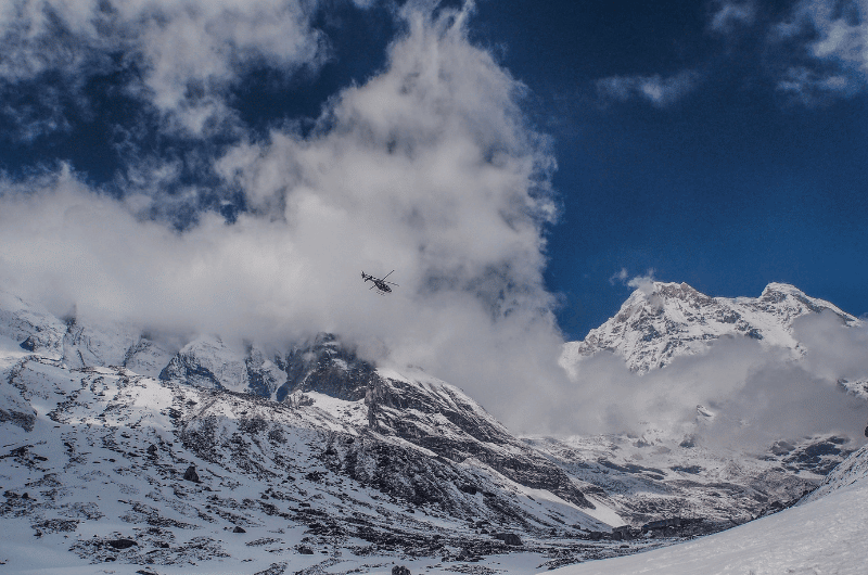 Medical Helicoptere in Himalayas