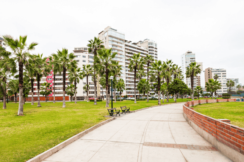 Coastal sidewalk in Miraflores, Lima