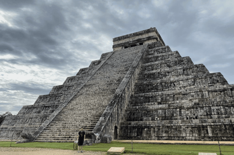 The Temple of Kukulkán in Chichén Itza on the Yucatán Peninsula, Mexico 