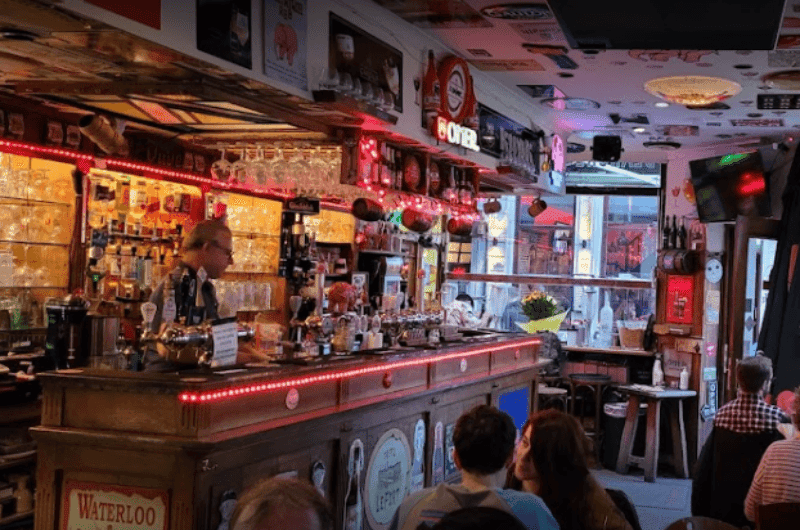 The bar at Au Brasseur, bar in Brussels
