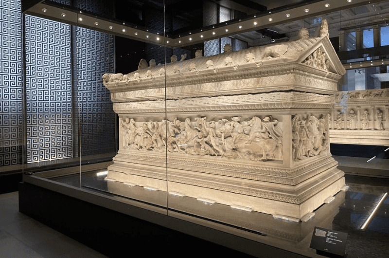 Alexander the Great Sarcophagus at the Archeology Museum in Istanbul, top place to visit 
