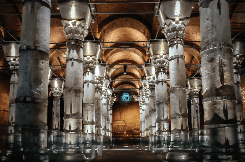 Visit the Theodosius Cistern light show in Istanbul