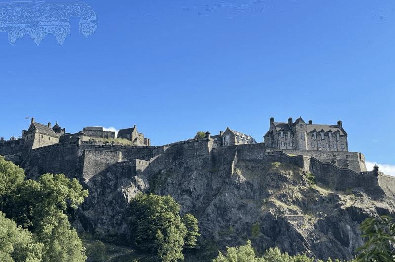 Edinburgh Castle on a hill, Scotland’s best castles to visit 