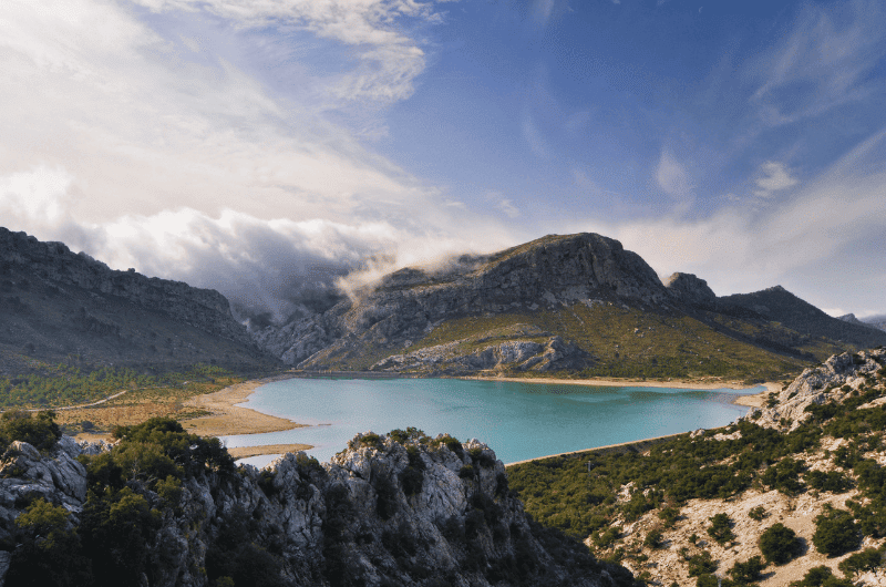 View of Tramuntana mountains and Cúber Reservoir, Mallorca itinerary 