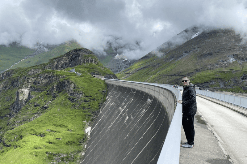 Standing on the wall of the Kaprun dam, Austria 